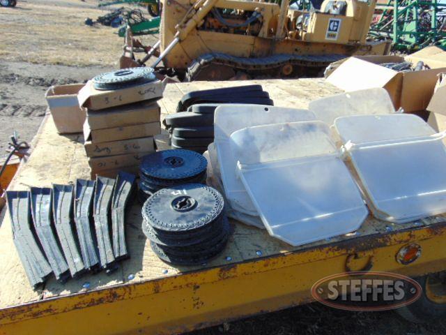 7300 JD planter parts,_1.jpg